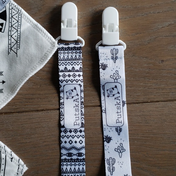 3/$18 - Putska cloth bibs - Picture 2 of 4